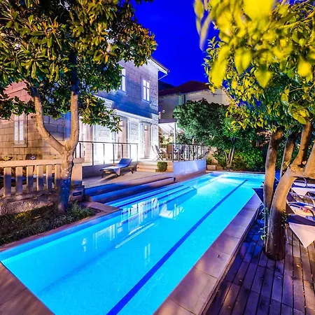 Lady Sunset Villa *